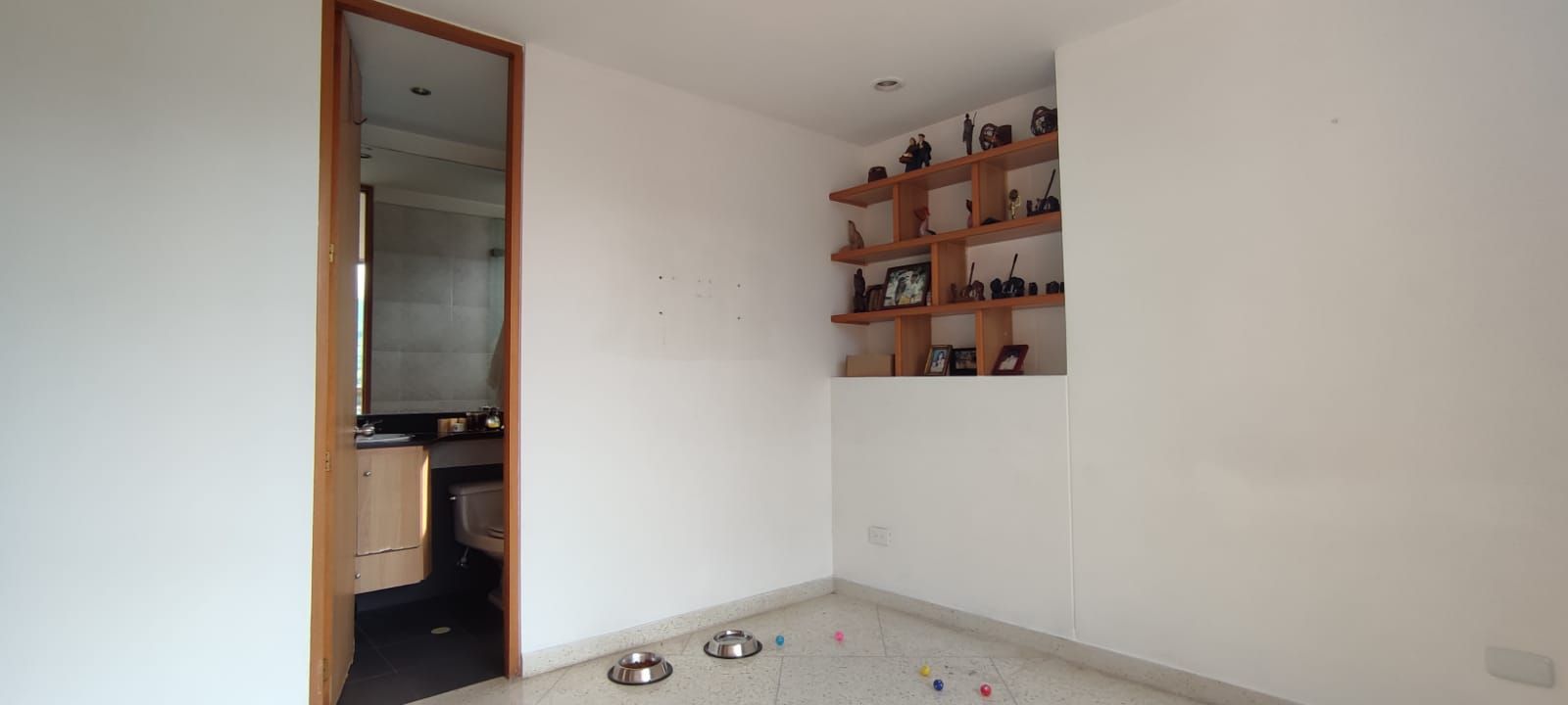 Apartamento en venta Antioquia Medellín Santa Monica 311 m2 Habitaciones 5 Baños 4 Garajes 3 Precio $1800000000