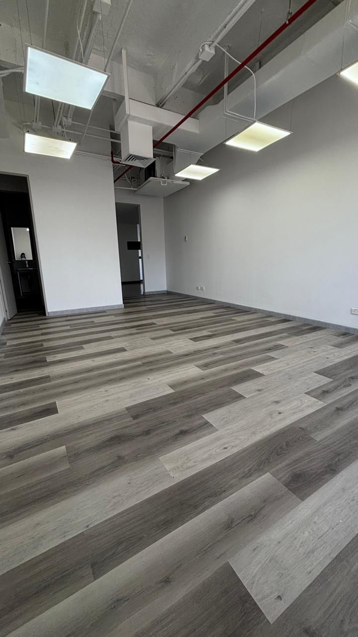 Oficina en arriendo Antioquia Envigado Primavera 37 m2 Habitaciones 0 Baños 1 Garajes 1 Precio $3000000
