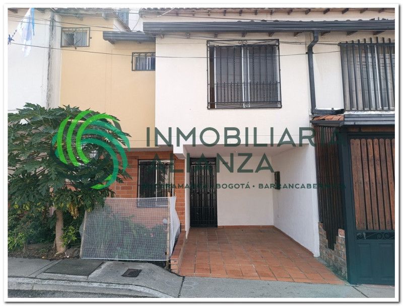 Casa en venta Santander Piedecuesta Ub San Francisco De La Cuesta 94 m2 Habitaciones 3 Baños 4 Garajes 1 Precio $280000000