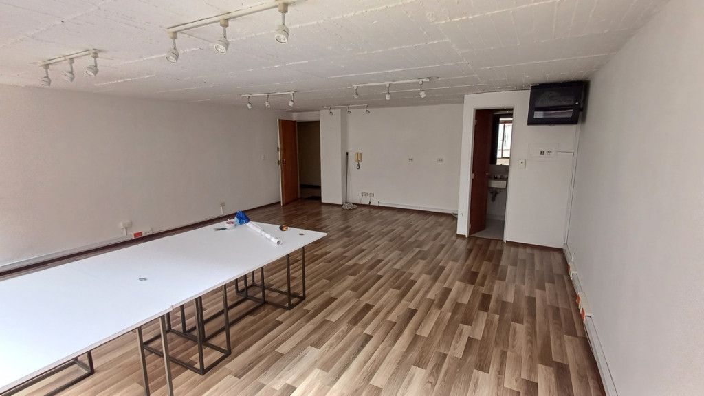 Oficina en venta Cundinamarca Bogotá Lago Gaitan 42 m2 Habitaciones 0 Baños 1 Garajes 1 Precio $269000000