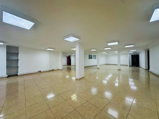 Casa en arriendo Caldas Manizales Guayacanes 654 m2 Habitaciones 10 Baños 5 Garajes 15 Precio $22000000