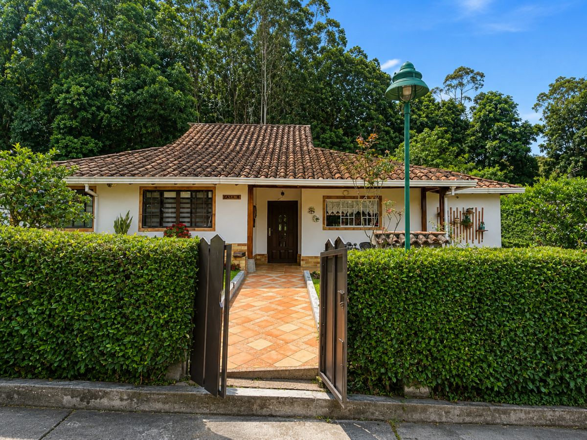 Casa en venta Santander Floridablanca Molinos Altos 200 m2 Habitaciones 4 Baños 3 Garajes 10 Precio $1200000000