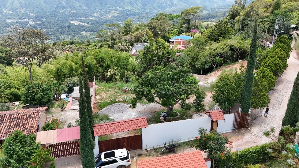 Lote en venta Santander Piedecuesta Br Paseo Cataluña 50 m2 Habitaciones 0 Baños 0 Garajes 7 Precio $620000000