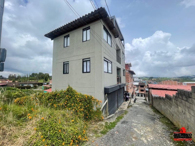 Edificio en venta Antioquia La Unión La Unión 250 m2 Habitaciones 4 Baños 2 Garajes 0 Precio $480000000