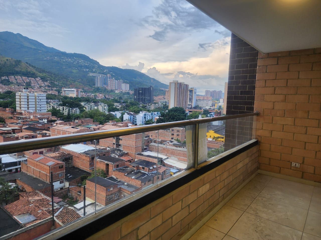 Apartamento en arriendo Antioquia Bello Panamericano 67 m2 Habitaciones 2 Baños 2 Garajes 1 Precio $2300000