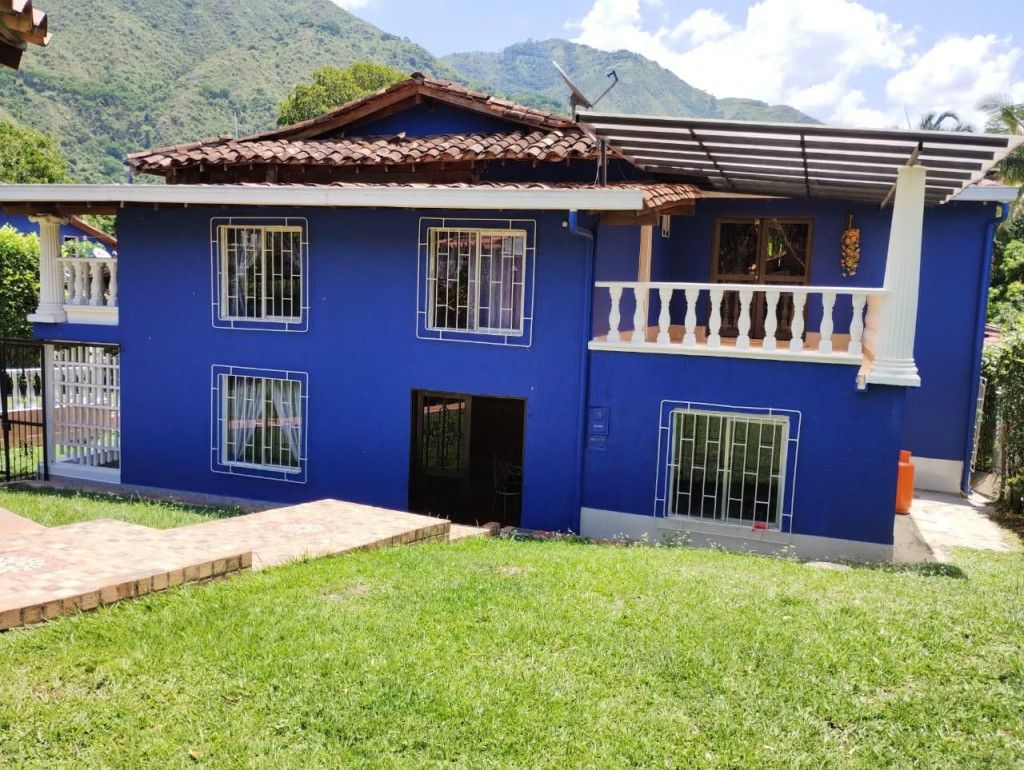 Casa Campestre en venta Antioquia San Jerónimo San Jerónimo 129 m2 Habitaciones 5 Baños 3 Garajes 4 Precio $600000000