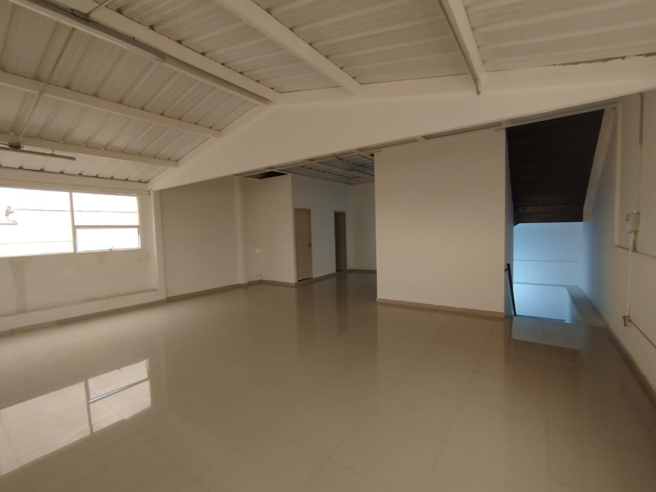 Local en arriendo Cundinamarca Bogotá Super Manzana 6 117 m2 Habitaciones 0 Baños 2 Garajes 0 Precio $6000000