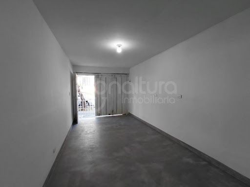 Local en arriendo Antioquia Medellín Granada 32 m2 Habitaciones 0 Baños 1 Garajes 0 Precio $3000000