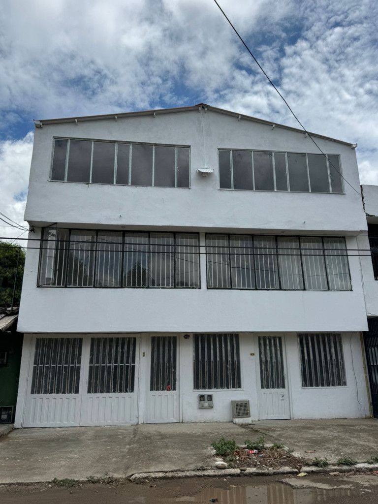 Edificio en venta Cundinamarca Girardot Br Rosa Blanca 2 350 m2 Habitaciones 6 Baños 3 Garajes 1 Precio $780000000
