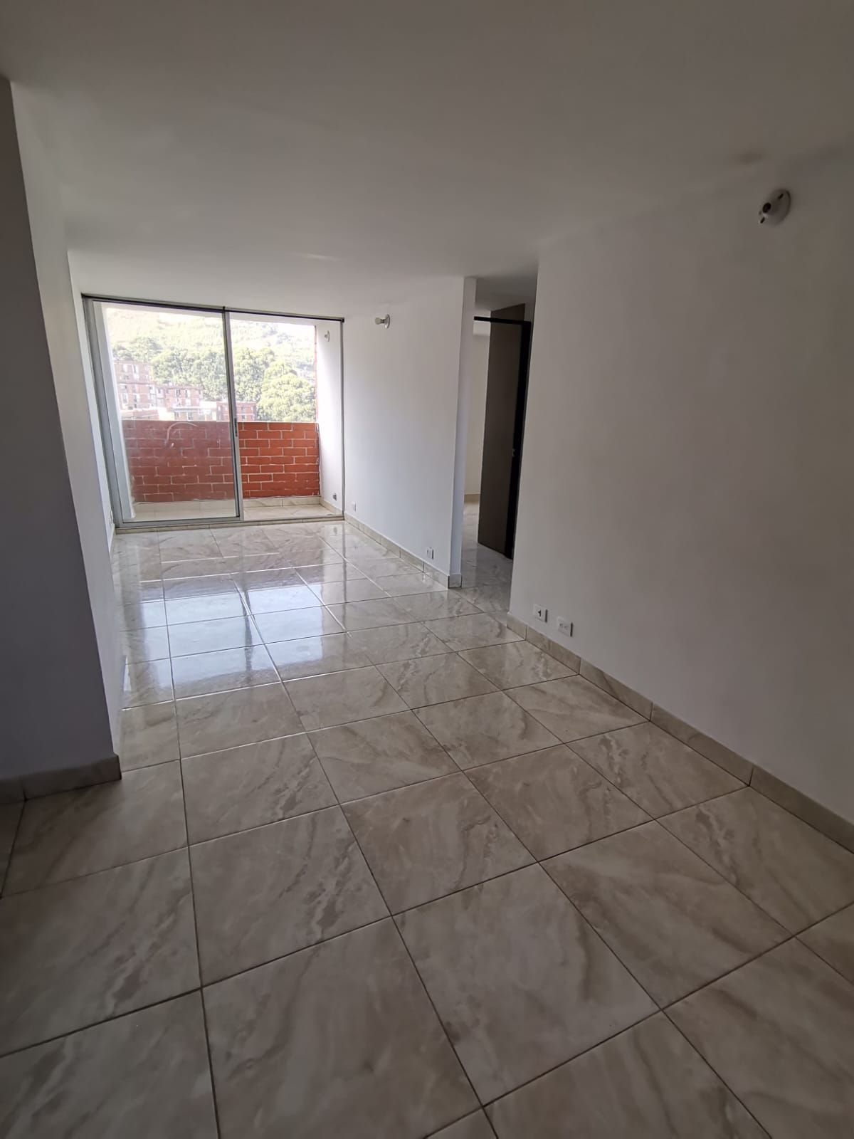 Apartamento en venta Antioquia Sabaneta Holanda 60 m2 Habitaciones 3 Baños 2 Garajes 1 Precio $270000000