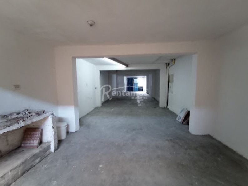 Bodega en arriendo Antioquia Medellín Naranjal 100 m2 Habitaciones 0 Baños 1 Garajes 0 Precio $5000000