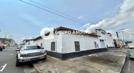 Bodega en venta Santander Bucaramanga Centro 3420 m2 Habitaciones 0 Baños 6 Garajes 3 Precio $11800365131