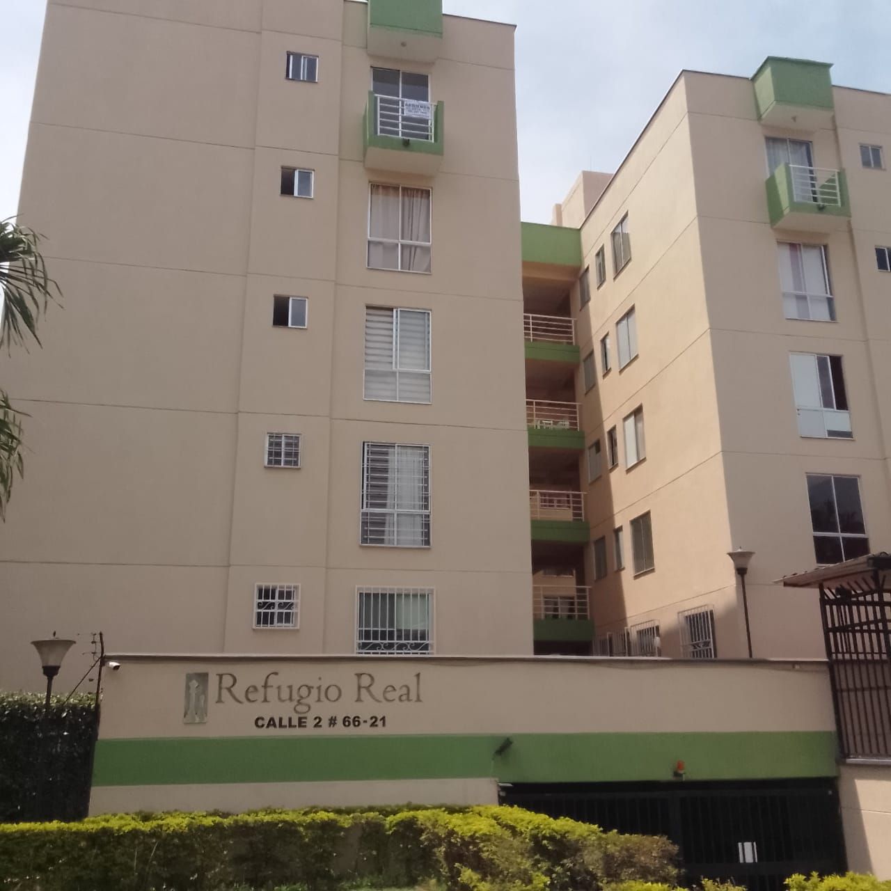 Apartamento en arriendo Valle Del Cauca Cali El Refugio 70 m2 Habitaciones 3 Baños 2 Garajes 1 Precio $1600000