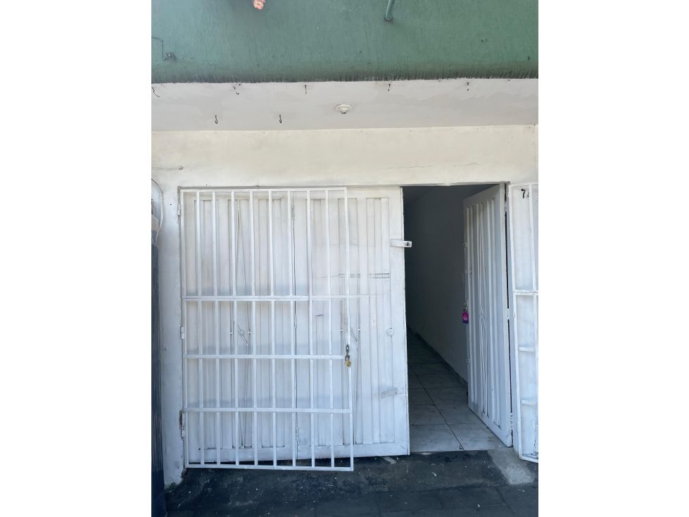 Local en arriendo Antioquia Medellín La Candelaria 35 m2 Habitaciones 0 Baños 1 Garajes 0 Precio $2800000