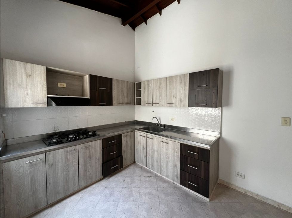 Casa en arriendo Antioquia Medellín La America 117 m2 Habitaciones 4 Baños 2 Garajes 0 Precio $3000000