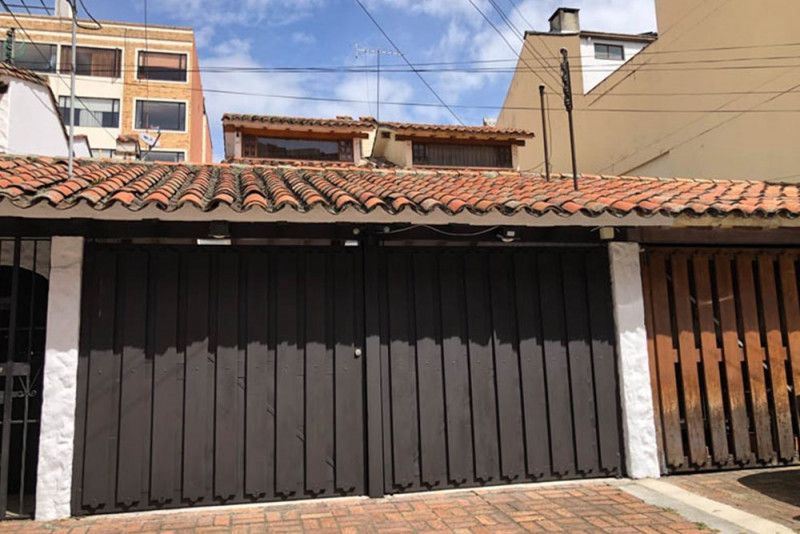 Casa en venta Cundinamarca Bogotá Santa Barbara Central 222 m2 Habitaciones 3 Baños 2 Garajes 3 Precio $1350000000