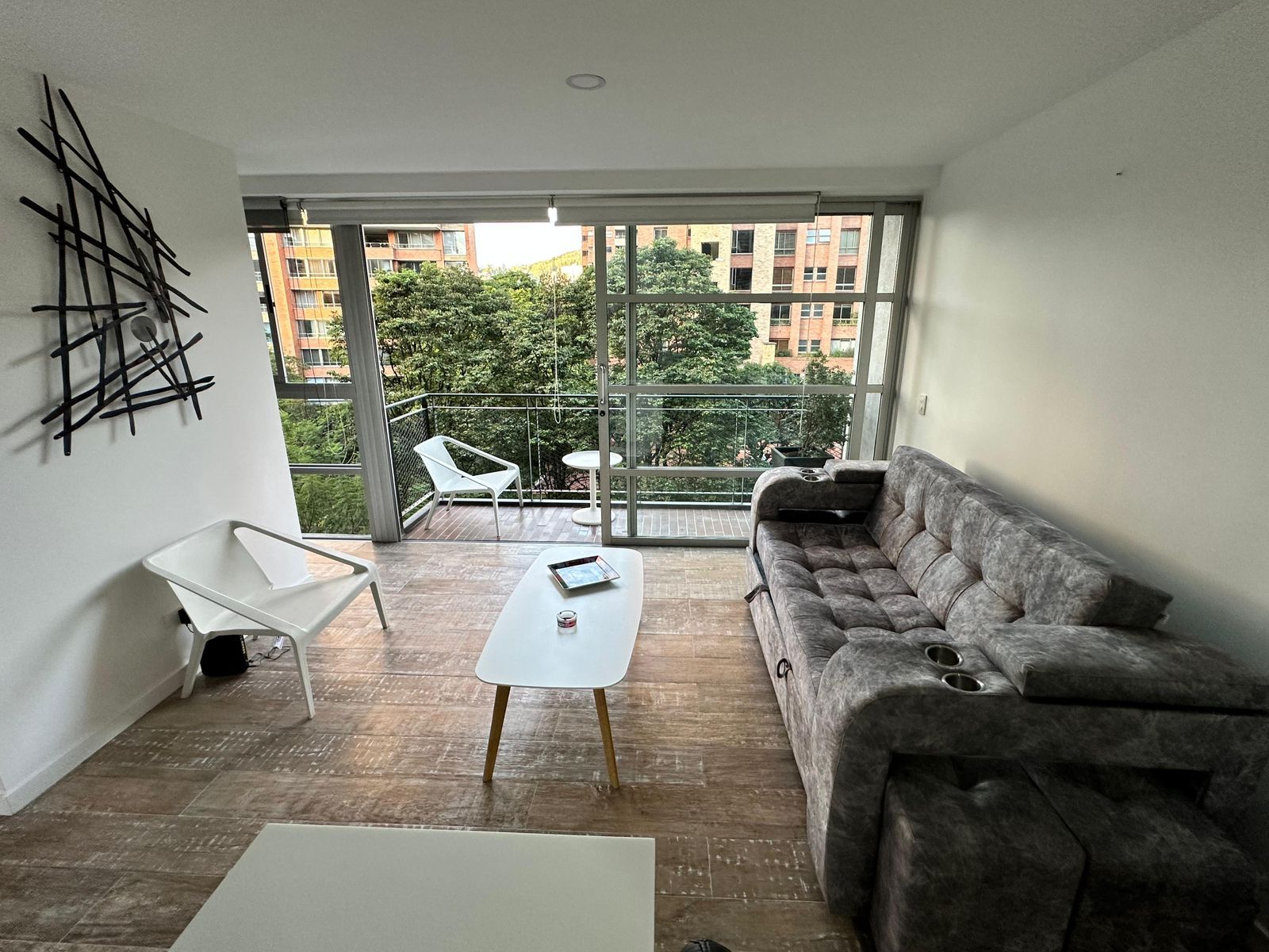 Apartaestudio en arriendo Antioquia Medellín La Florida 68 m2 Habitaciones 1 Baños 1 Garajes 1 Precio $4300000