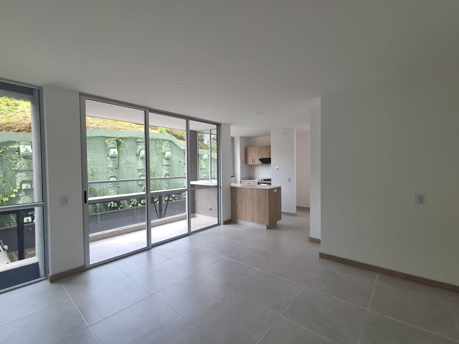 Apartamento en arriendo Antioquia Rionegro Santa Ana 79 m2 Habitaciones 3 Baños 2 Garajes 1 Precio $2400000