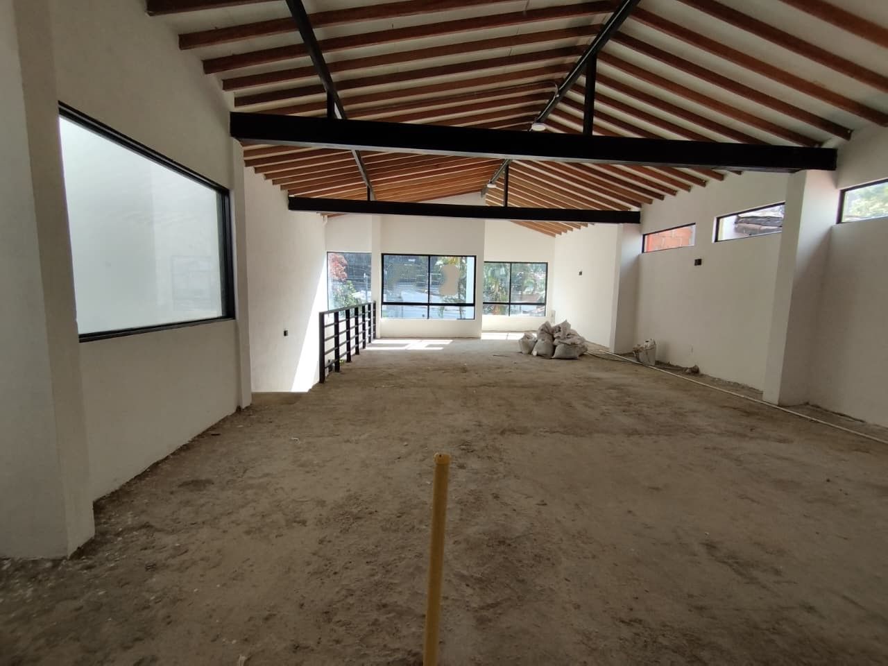 Local en arriendo Antioquia Medellín Urbanizacion El Futuro 110 m2 Habitaciones 0 Baños 0 Garajes 0 Precio $11000000