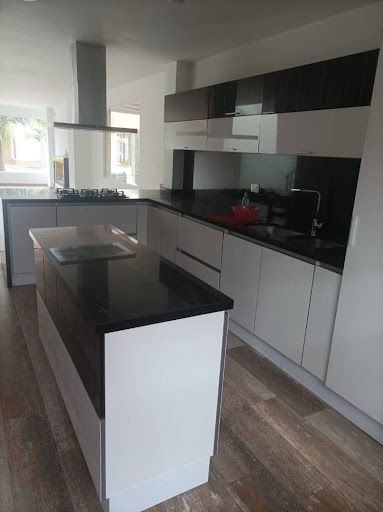 Casa en venta Cundinamarca Cajicá Vda Chuntame 247 m2 Habitaciones 4 Baños 4 Garajes 4 Precio $949990000