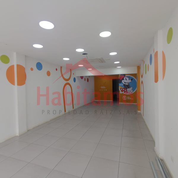 Local en arriendo Antioquia Envigado Zona Centro 140 m2 Habitaciones 0 Baños 1 Garajes 0 Precio $11000000