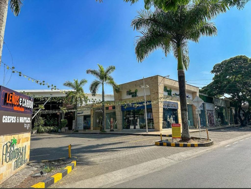 Local en arriendo Valle Del Cauca Cali Urbanización Ciudad Jardín 12 m2 Habitaciones 0 Baños 0 Garajes 0 Precio $3775000