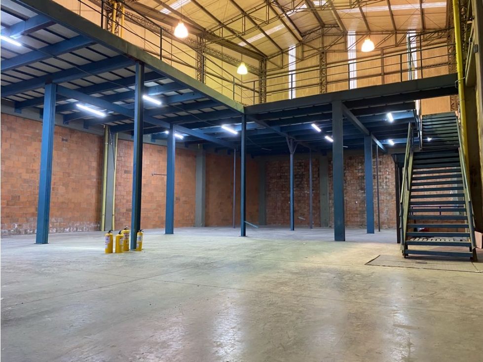 Bodega en venta Risaralda Dosquebradas Br La Badea 1700 m2 Habitaciones 0 Baños 2 Garajes 3 Precio $5500000000