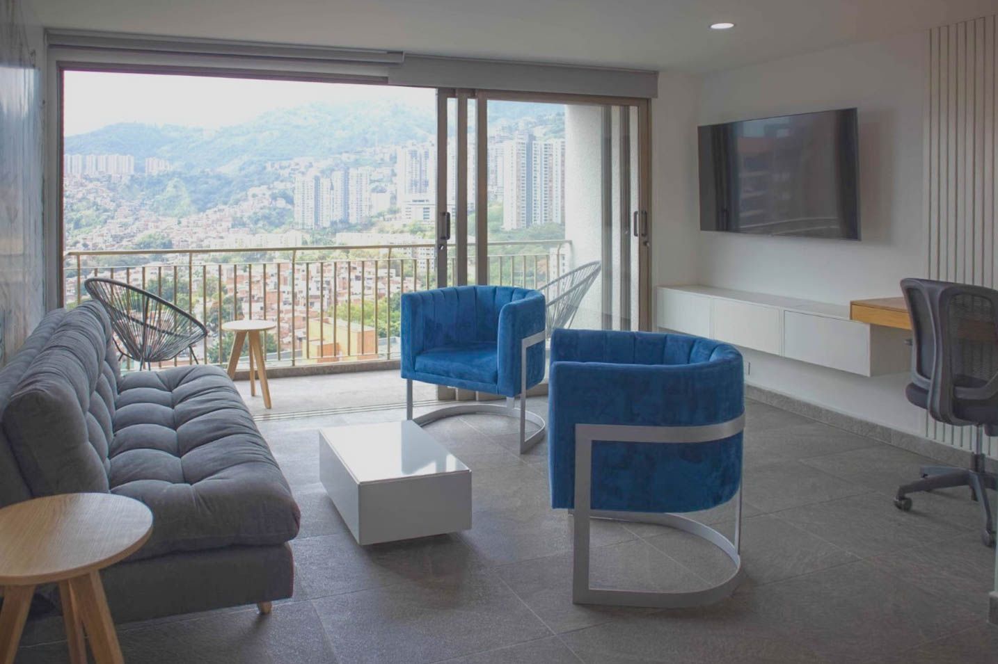 Apartamento en venta Antioquia Medellín Loma De Los Bernal 70 m2 Habitaciones 3 Baños 2 Garajes 1 Precio $530000000