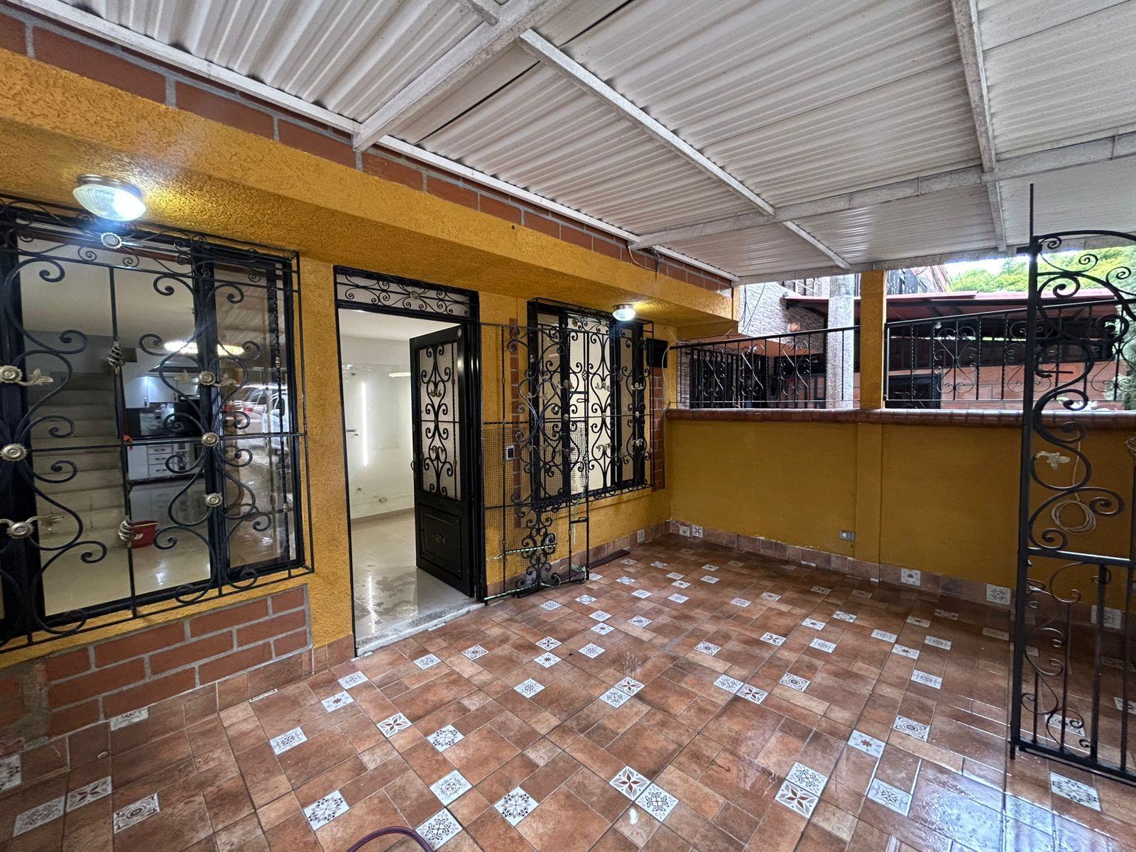 Casa en venta Risaralda Dosquebradas Br Buenos Aires 180 m2 Habitaciones 3 Baños 2 Garajes 1 Precio $250000000