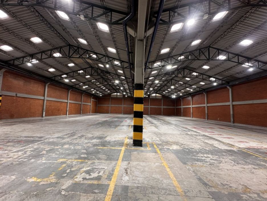 Bodega en arriendo Cundinamarca Bogotá Granjas De Techo 2090 m2 Habitaciones 0 Baños 4 Garajes 5 Precio $53000000