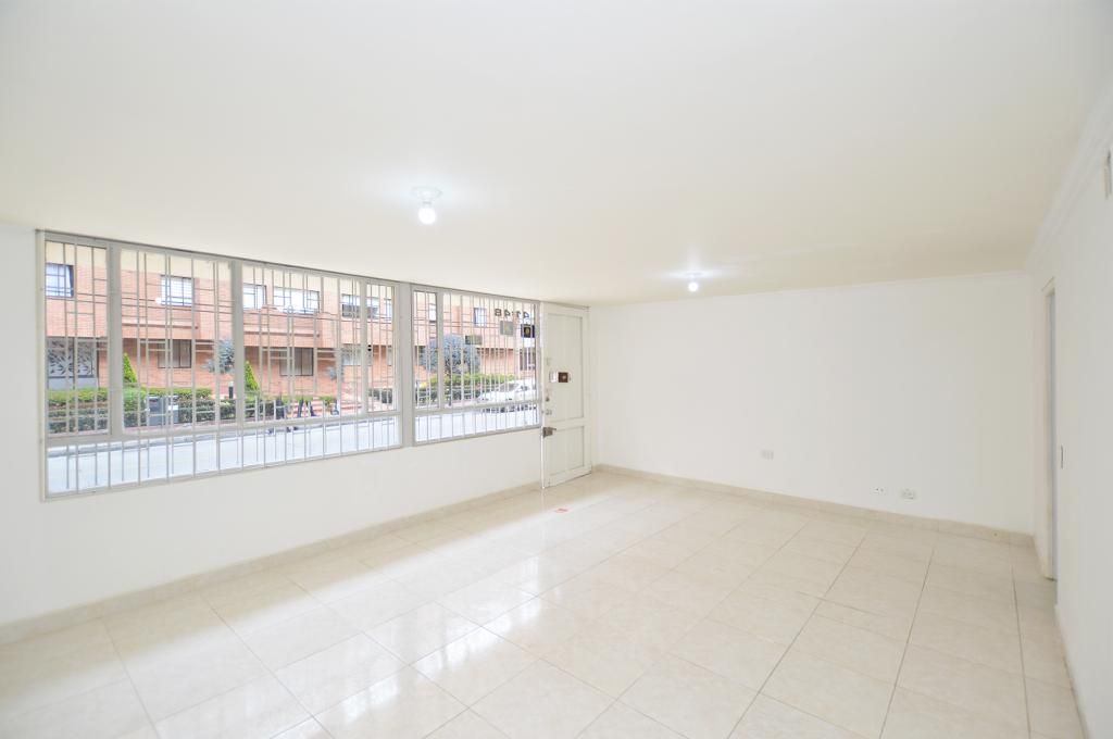 Local en arriendo Cundinamarca Bogotá Victoria Norte 35 m2 Habitaciones 0 Baños 1 Garajes 0 Precio $2449000