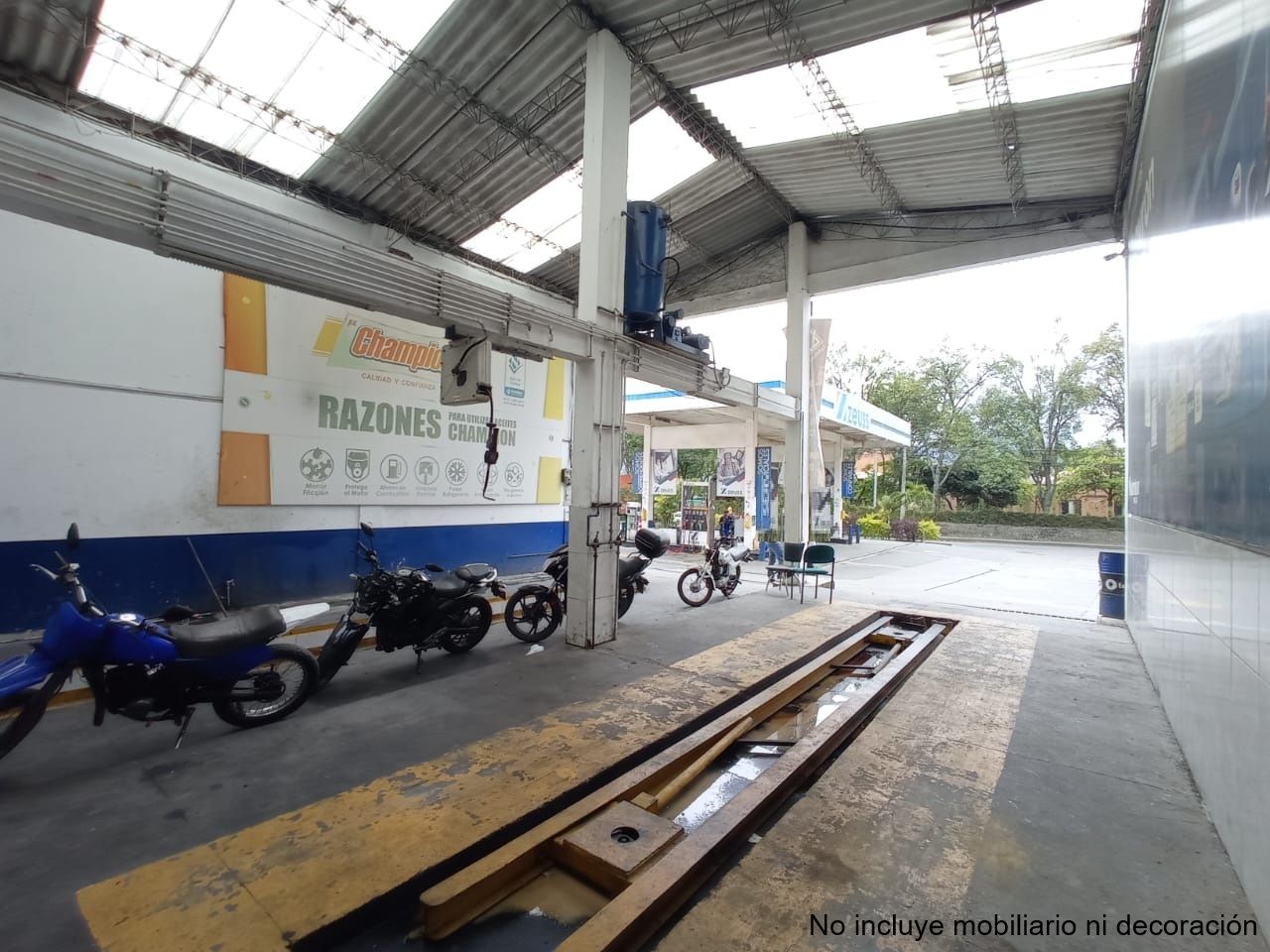 Local en arriendo Antioquia Medellín Las Violetas 110 m2 Habitaciones 0 Baños 1 Garajes 0 Precio $6500000