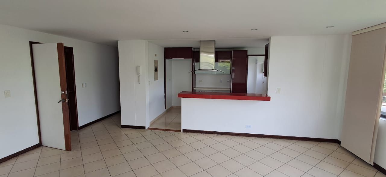 Apartamento en arriendo Valle Del Cauca Cali Unicentro Cali 90 m2 Habitaciones 4 Baños 3 Garajes 2 Precio $3840000