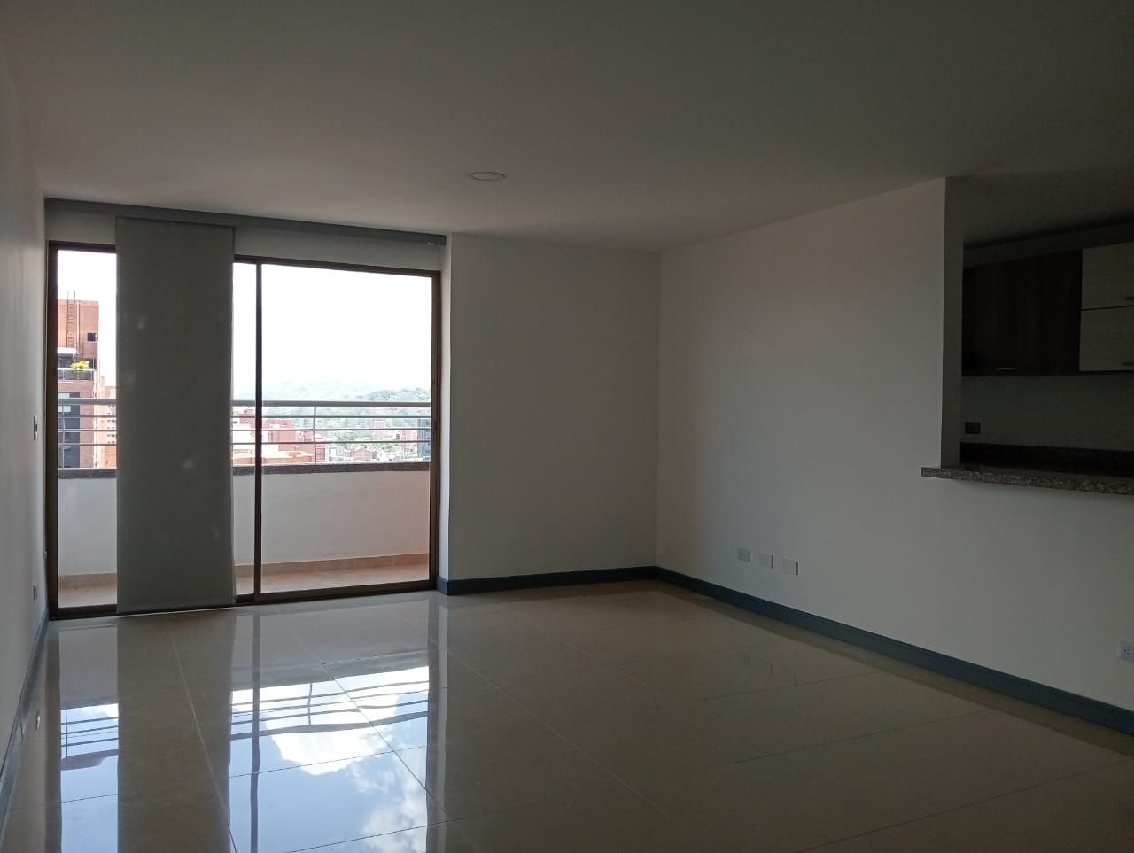 Apartamento en arriendo Antioquia Medellín Laureles 98 m2 Habitaciones 2 Baños 2 Garajes 1 Precio $4000000