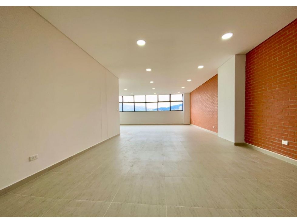 Oficina en arriendo Antioquia Medellín La Castellana 145 m2 Habitaciones 0 Baños 2 Garajes 0 Precio $6800000