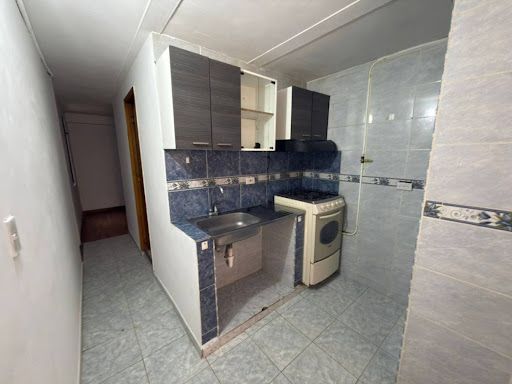 Apartamento en arriendo Antioquia Medellín Aures No1 45 m2 Habitaciones 3 Baños 1 Garajes 0 Precio $1200000
