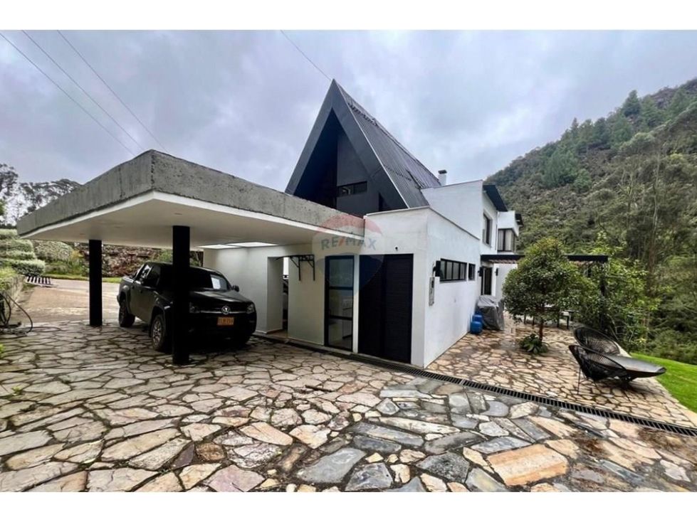 Casa en venta Cundinamarca La Calera Vereda El Salitre 400 m2 Habitaciones 4 Baños 3 Garajes 4 Precio $2300000000