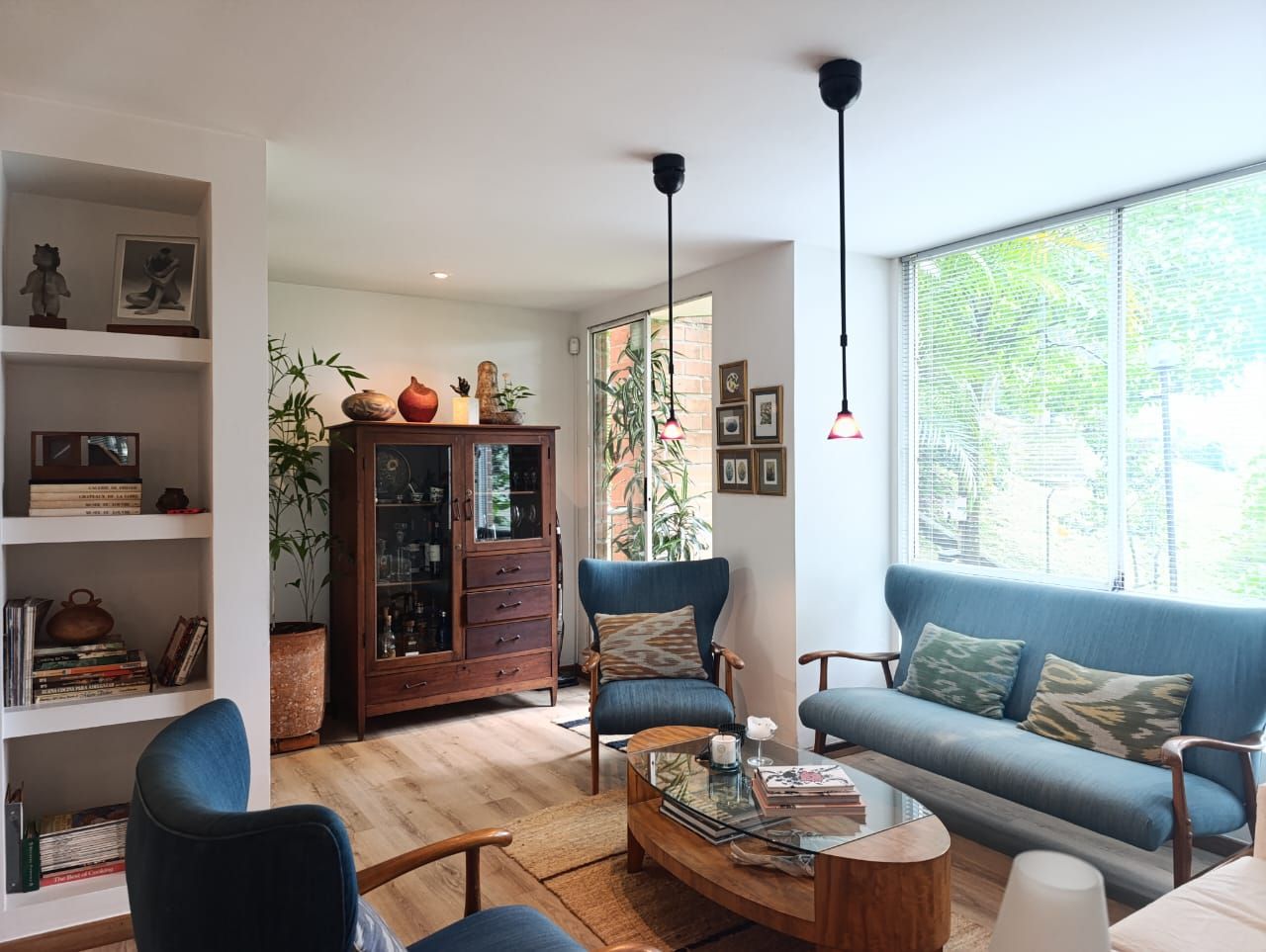 Apartamento en arriendo Antioquia Medellín Villanueva 90 m2 Habitaciones 2 Baños 2 Garajes 1 Precio $3800000