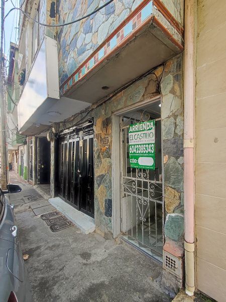 Apartamento en arriendo Antioquia Medellín San Bernardo 42 m2 Habitaciones 2 Baños 1 Garajes 0 Precio $1300000