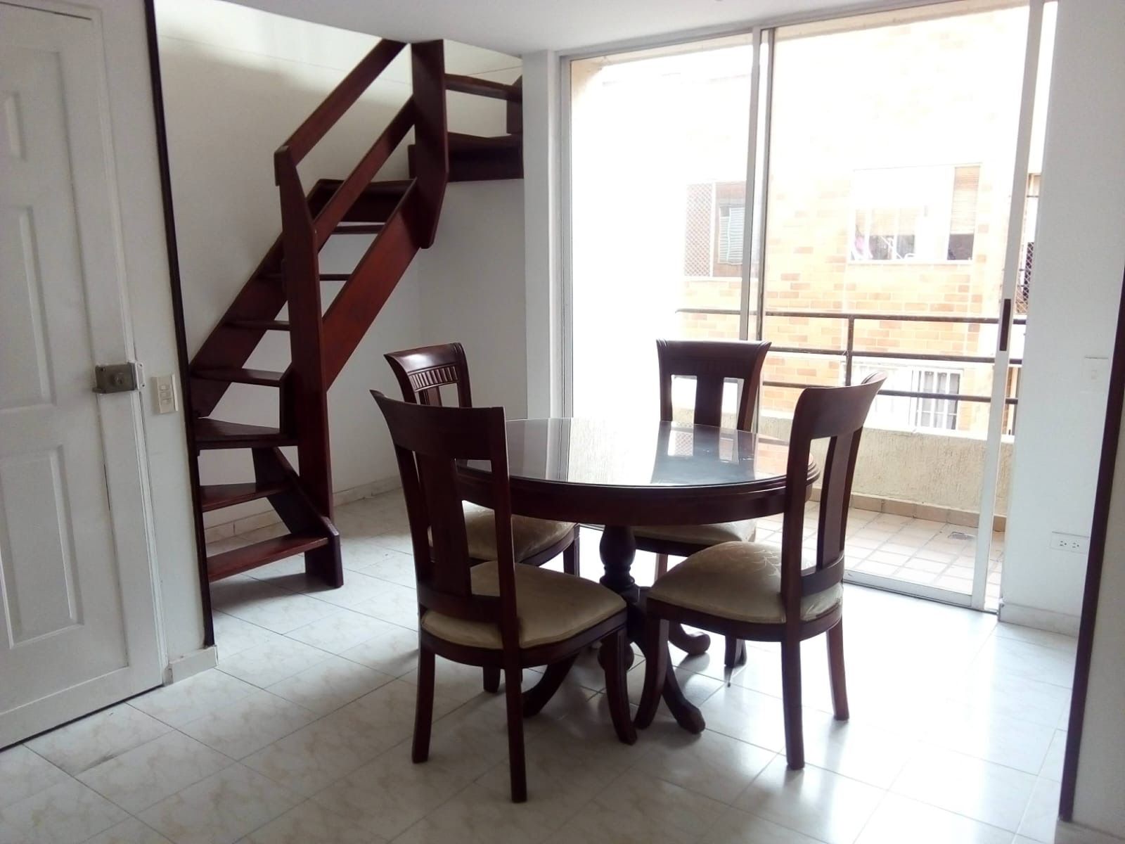 Apartamento en venta Valle Del Cauca Cali La Hacienda 100 m2 Habitaciones 4 Baños 3 Garajes 1 Precio $320000000