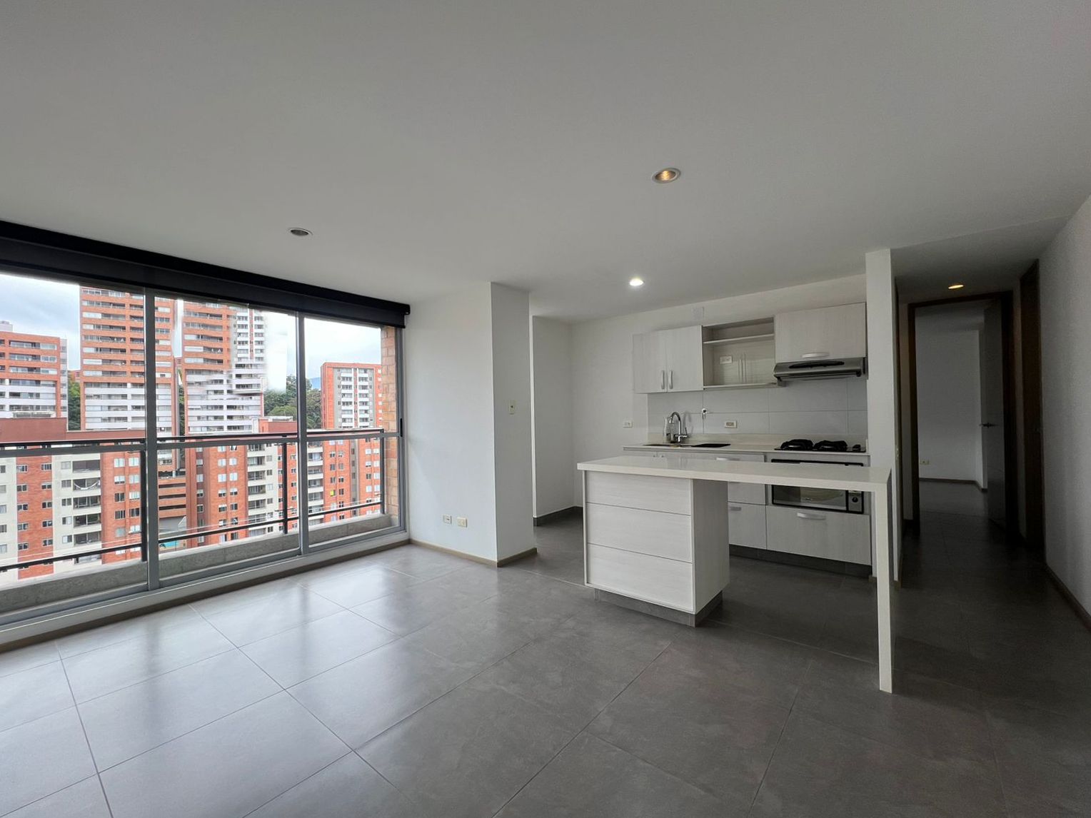 Apartamento en arriendo Antioquia Envigado Alto De Misael 70 m2 Habitaciones 2 Baños 2 Garajes 1 Precio $3550000