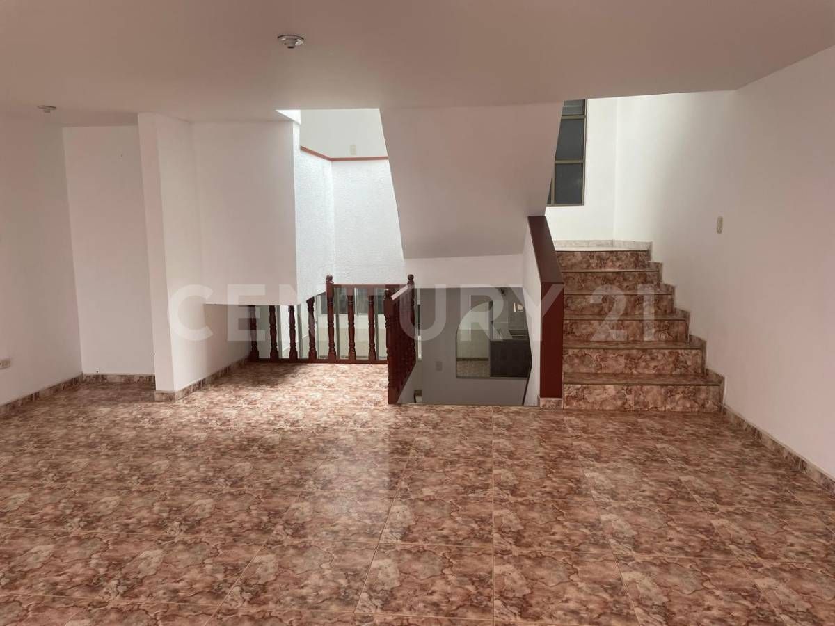 Casa en venta Boyacá Sogamoso La Castellana 250 m2 Habitaciones 5 Baños 3 Garajes 2 Precio $510000000