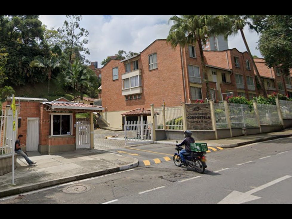 Casa en venta Antioquia Medellín La Gloria 160 m2 Habitaciones 4 Baños 3 Garajes 2 Precio $1200000000