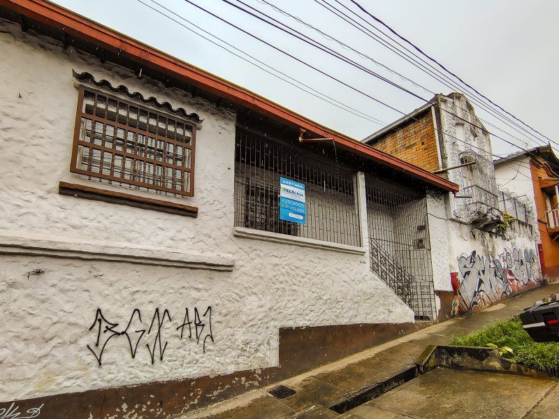 Casa en arriendo Antioquia Medellín Manrique Central No2 138 m2 Habitaciones 3 Baños 2 Garajes 0 Precio $4000000