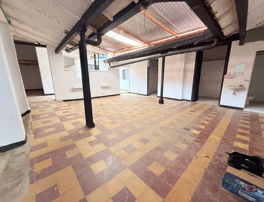 Casa en arriendo o venta Santander Bucaramanga Centro 213 m2 Habitaciones 6 Baños 2 Garajes 1 Precio venta $700000000 Precio arriendo $2850000