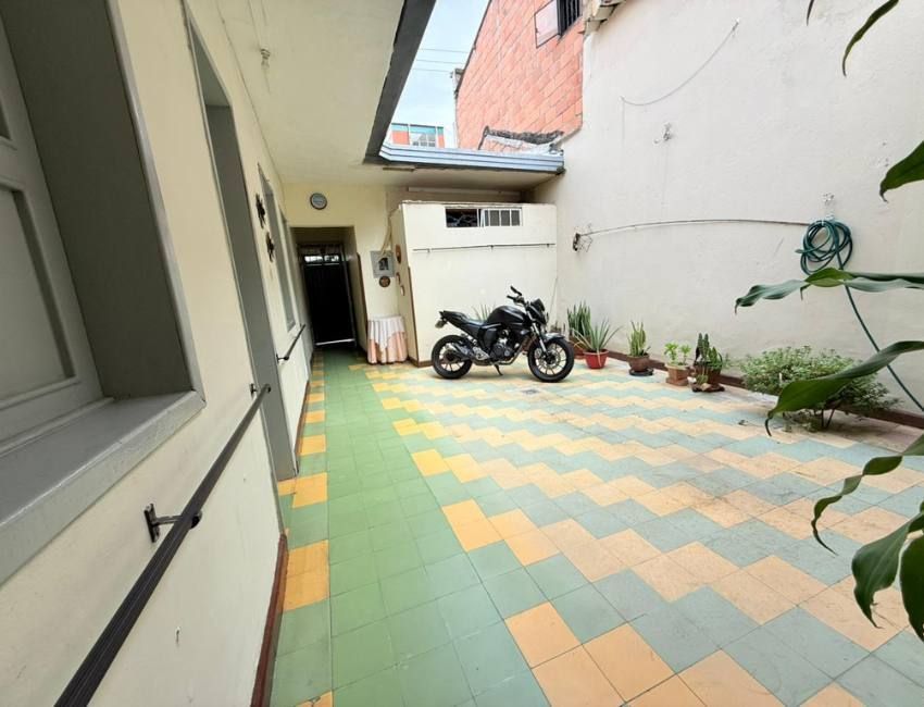 Casa en venta Santander Bucaramanga Universidad 194 m2 Habitaciones 6 Baños 3 Garajes 1 Precio $550000000