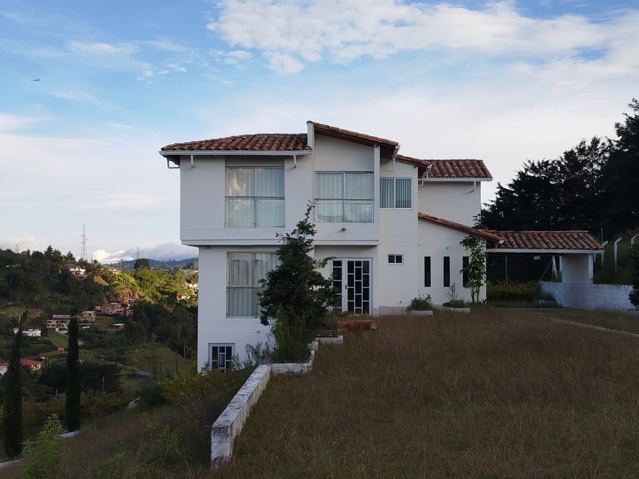 Casa en arriendo Antioquia Marinilla La Industrial 310 m2 Habitaciones 3 Baños 3 Garajes 1 Precio $8500000