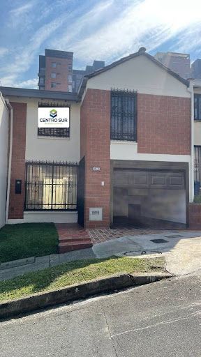 Casa en venta Antioquia Envigado Loma Del Barro 152 m2 Habitaciones 5 Baños 3 Garajes 1 Precio $752000000