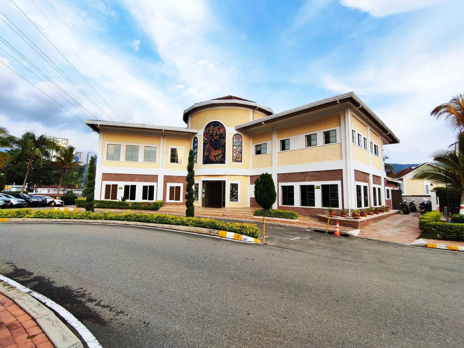 Casa en venta Santander Floridablanca Florida 206 m2 Habitaciones 5 Baños 5 Garajes 2 Precio $1150000000