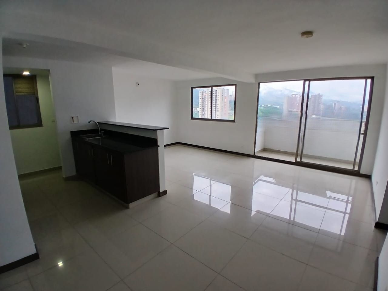 Apartamento en arriendo Antioquia Bello Parque Tulio Ospina 77 m2 Habitaciones 3 Baños 2 Garajes 1 Precio $2300000